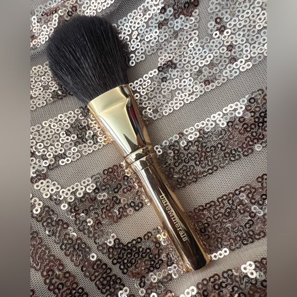 Bareminerals flawless face brush NWT - Picture 1 of 3